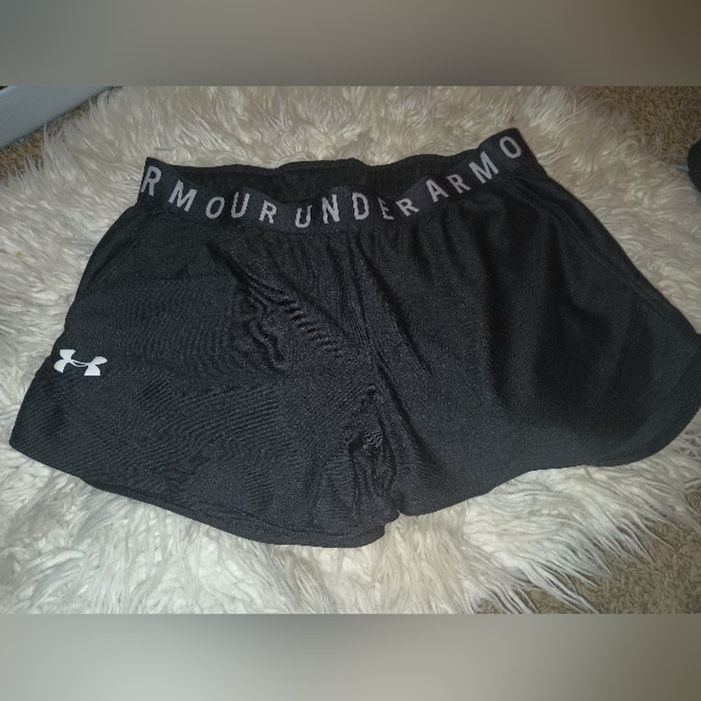 Black Under Armour Shorts for sell!!In great condition